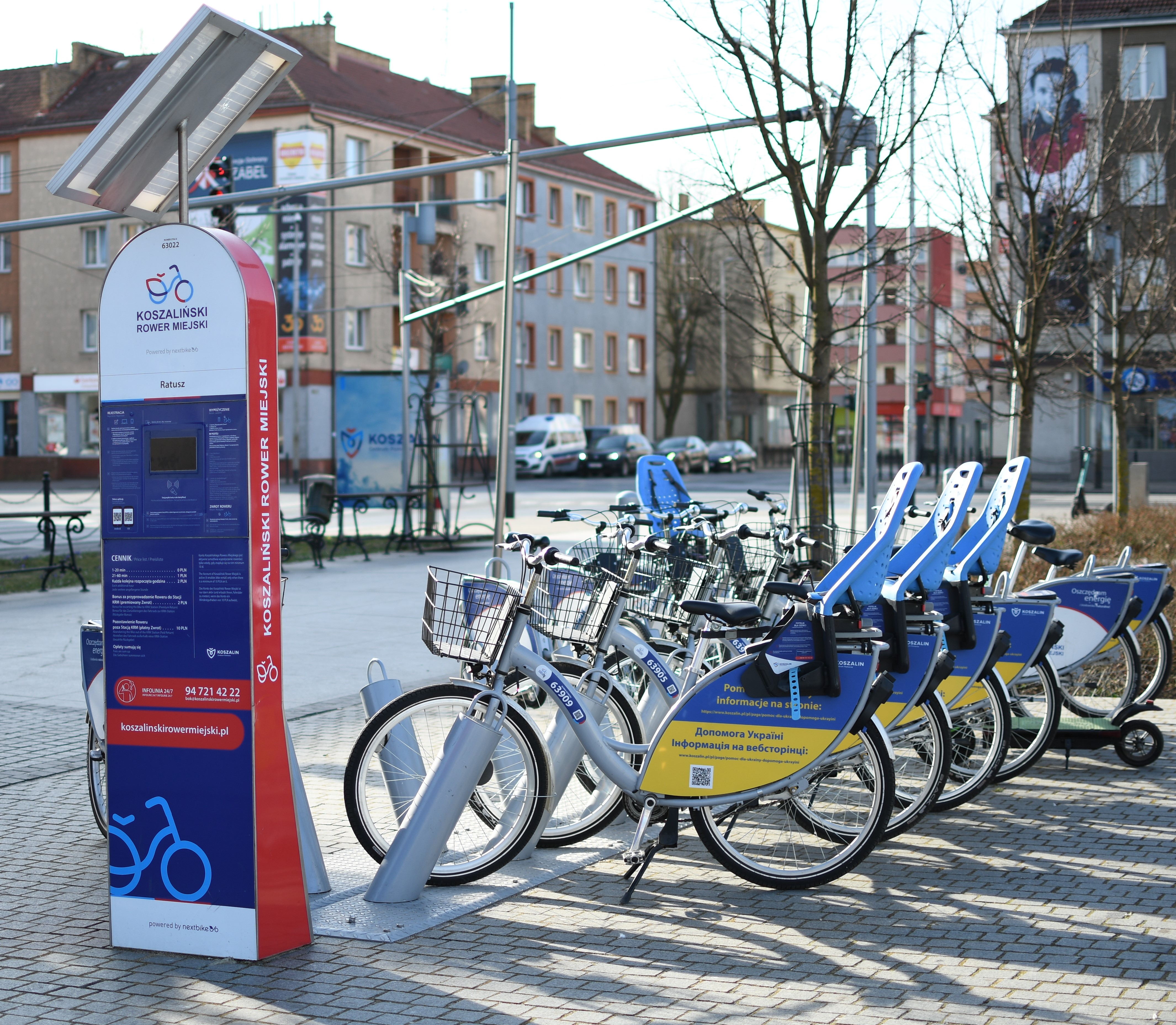 Zdjęcie Koszalińskiego Roweru Miejskiego z informacją dla Uchodźców