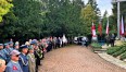 83. rocznica wybuchu II wojny światowej. Obchody w Koszalinie na cmentarzu. Przy pomniku przemawia Prezydent Miasta do zgromadzonych