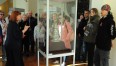 Zdjęcie przedstawia uczestników oprowadzania po Muzeum