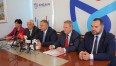 Prezydent Miasta Koszalina wraz z Zarządem Miasta na konferencji prasowej w swoim gabinecie