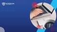 Dłonie na klawiaturze laptopa
