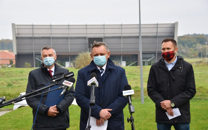 Na zdjęciu Prezydent Koszalina i Radni Sejmiku