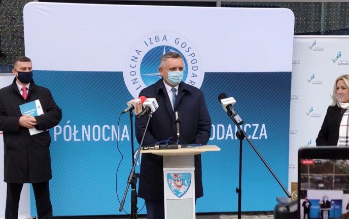 Na zdjęciu Prezydent Koszalina Piotr Jedliński