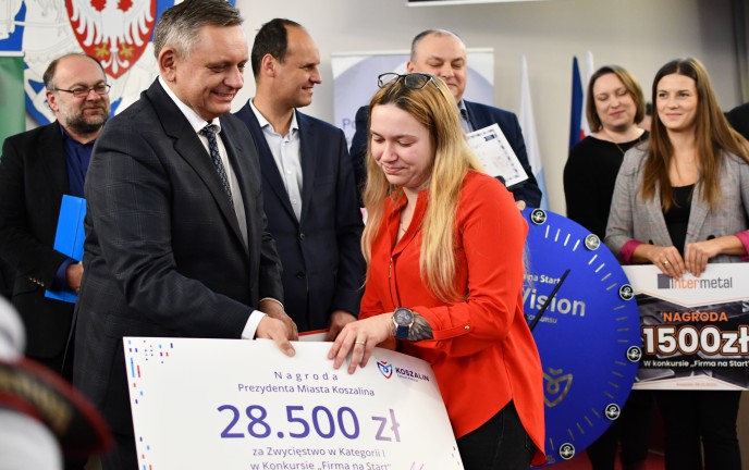 Prezydent Miasta ze zwyciężczynią konkursu