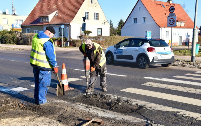 Praca recyklerów w dniu 1 lutego br. 