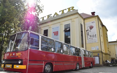 Na zdjęciu znajduje się budynek Bałtyckiego Teatru Dramatycznego w Koszalinie